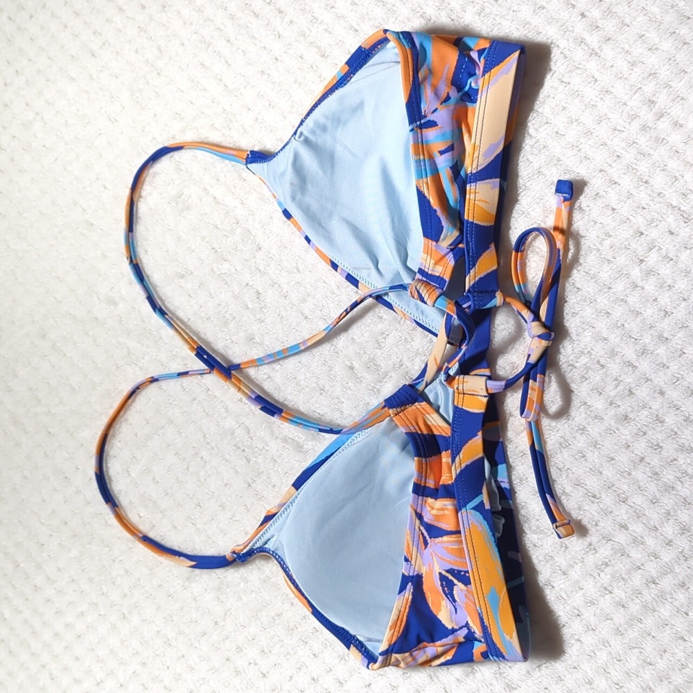 Cupshe Release Happiness Lace Back Bikini Top - Picture 4 of 7